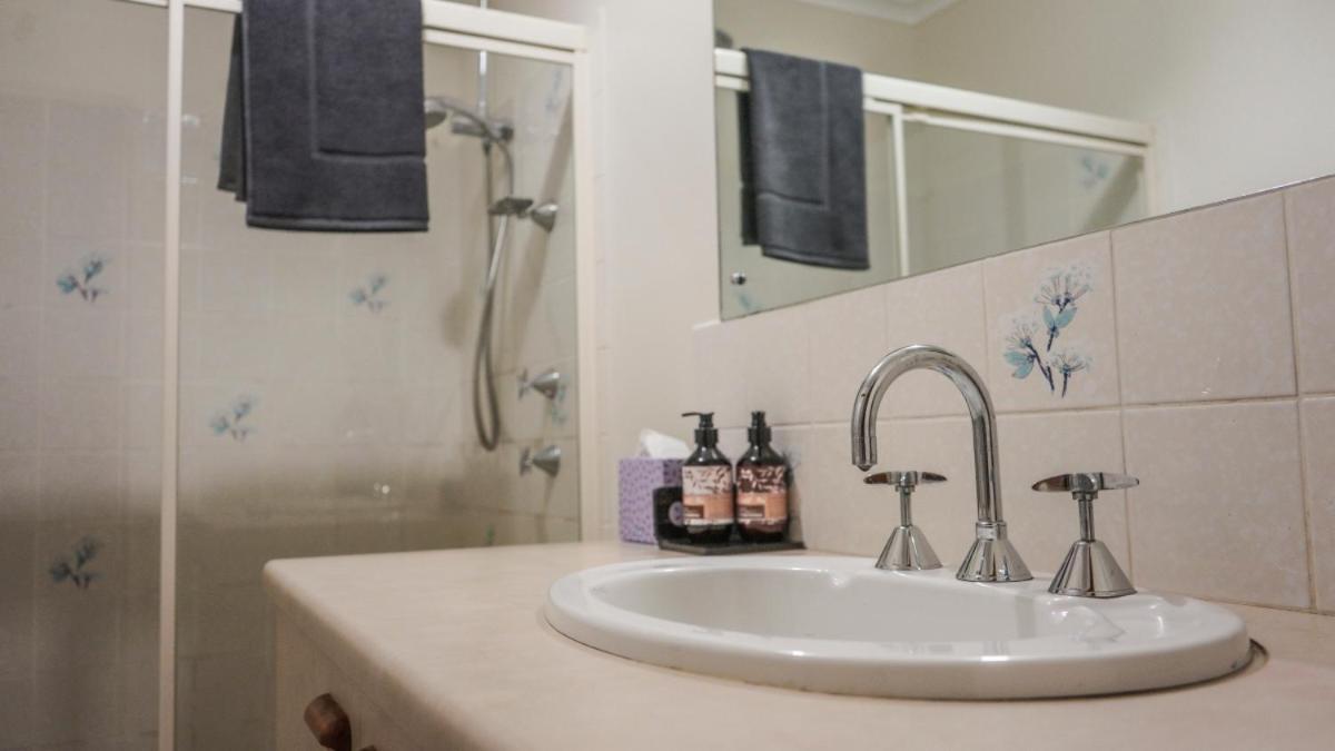 Watervale Hotel Guesthouse Bagian luar foto